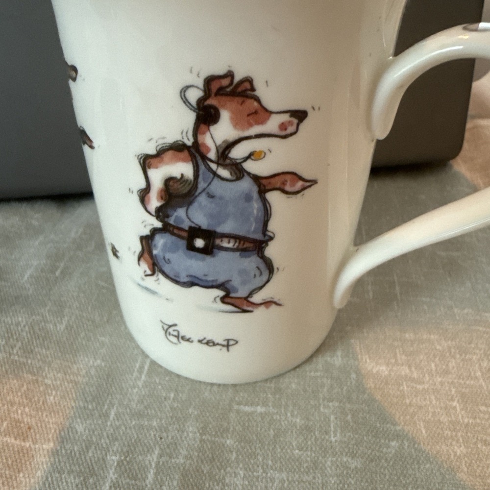 Royal Stratford Vivienne Kemp Mug  Jogging Jack Russells
